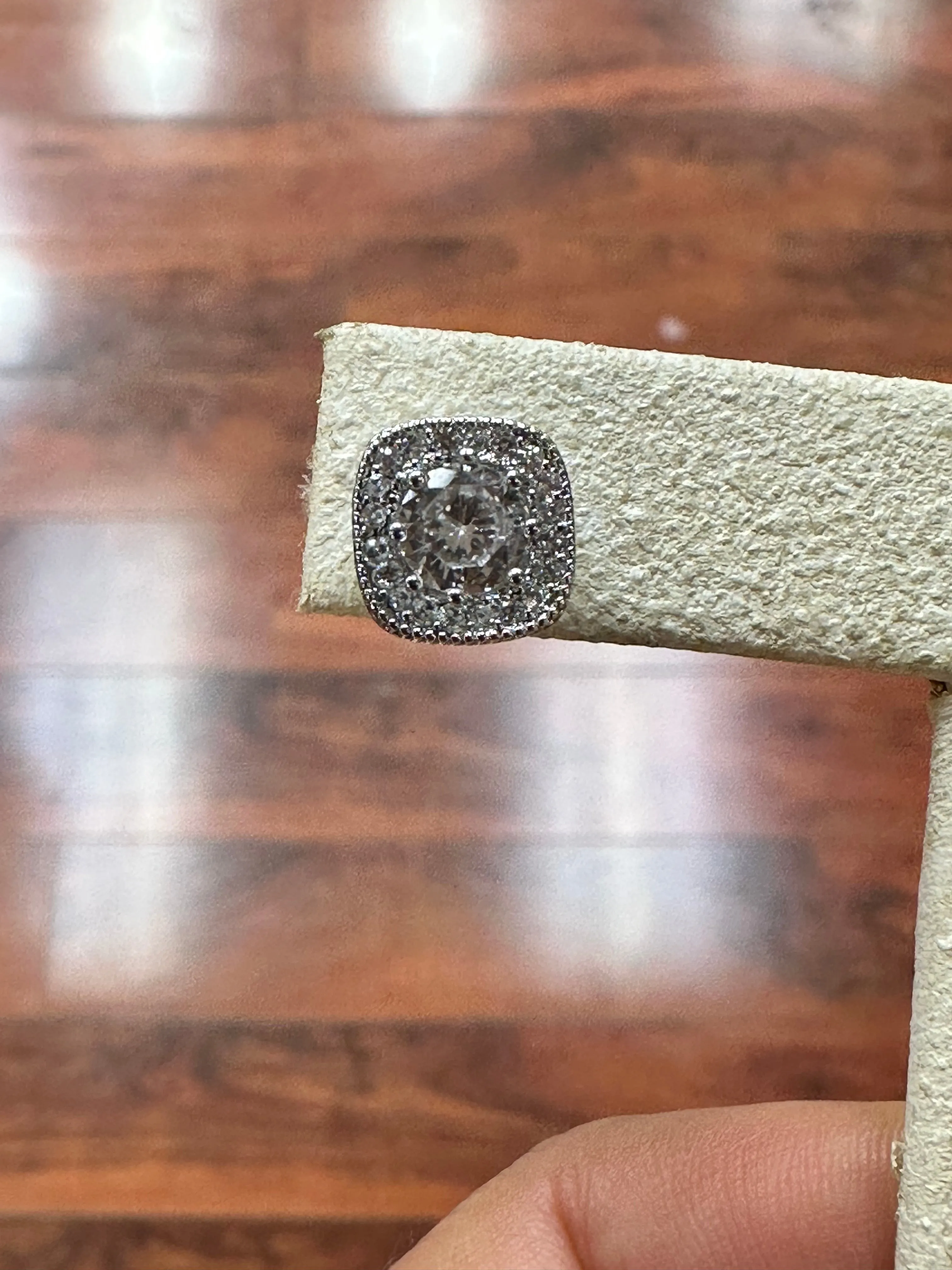 Halo Studs