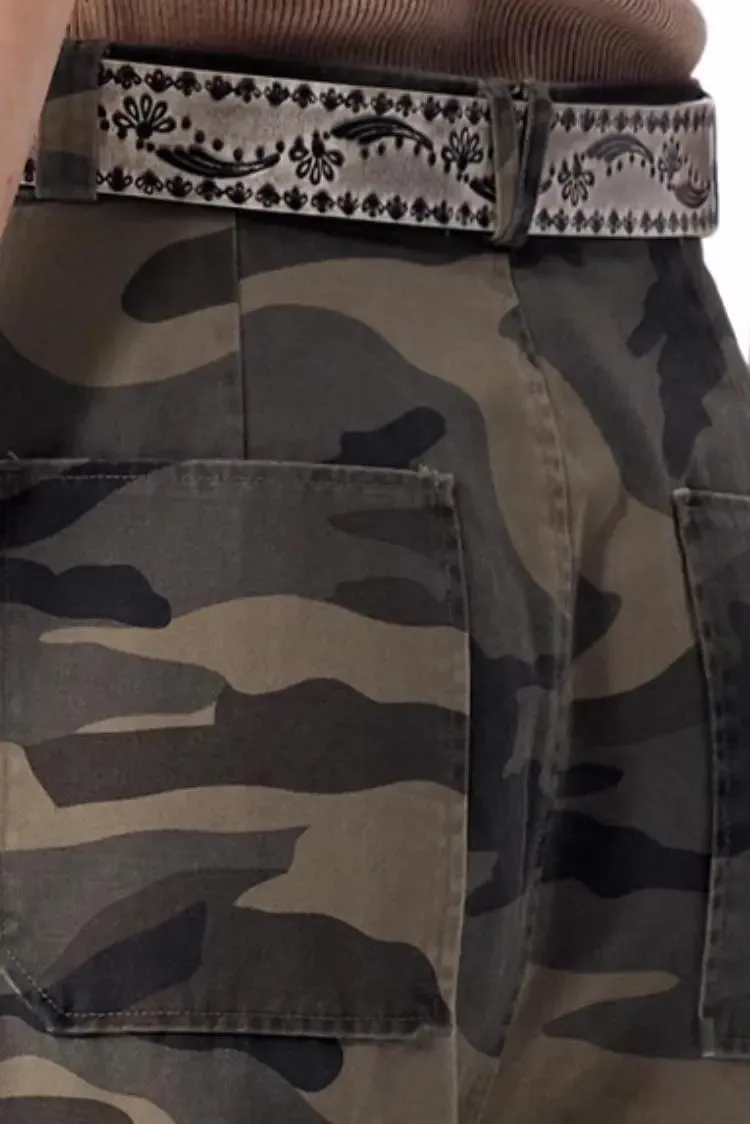 Multi-pocket Flared Camo Cargo Pants