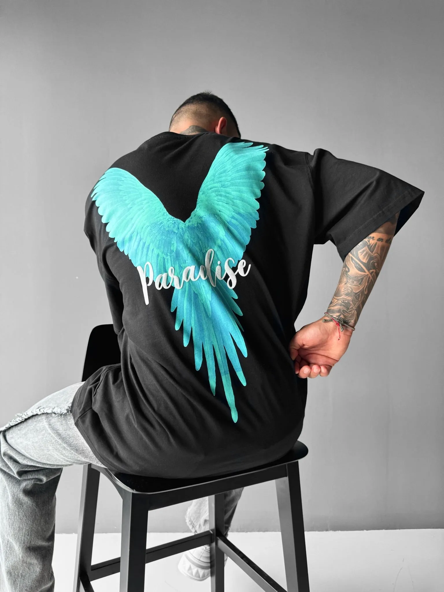 Oversize Parrot Paradise T-shirt - Black and Green