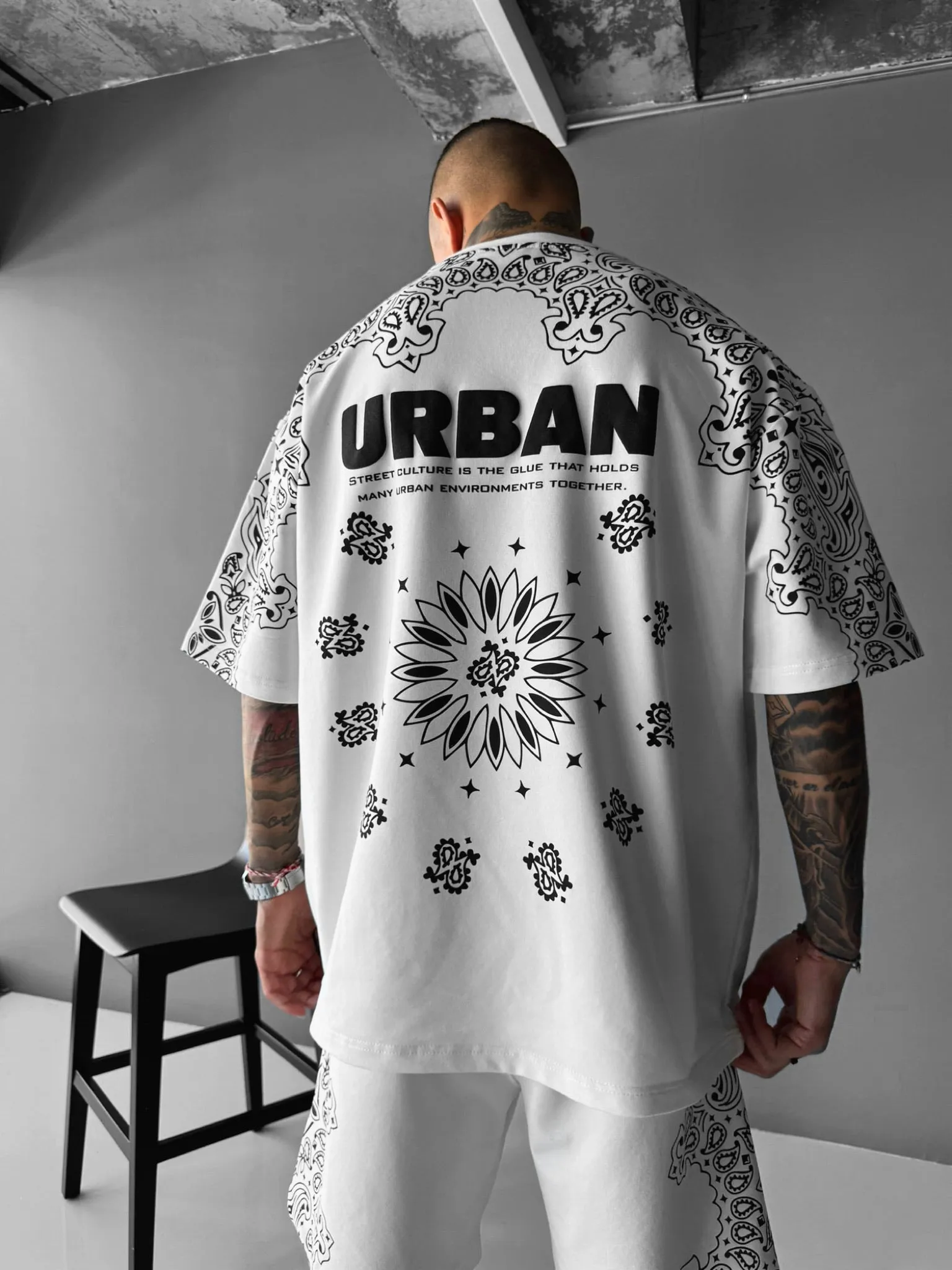 Oversize Urban Carpet T-shirt - Ecru
