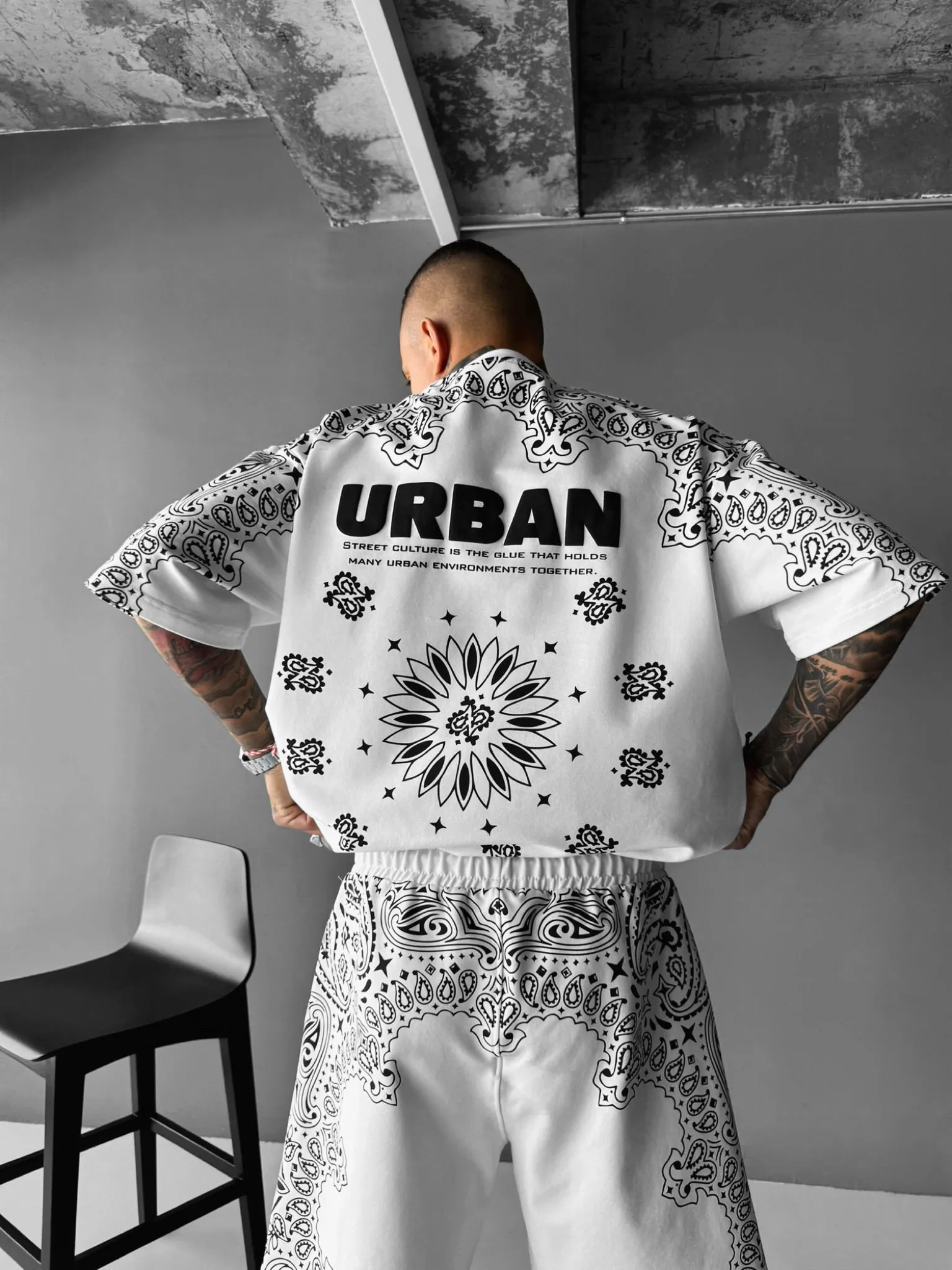Oversize Urban Carpet T-shirt - Ecru